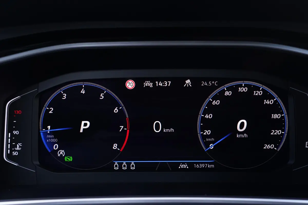1.5 TSI R-Line Apple Carplay Panodak Achteruitrijcamera Digital Display
