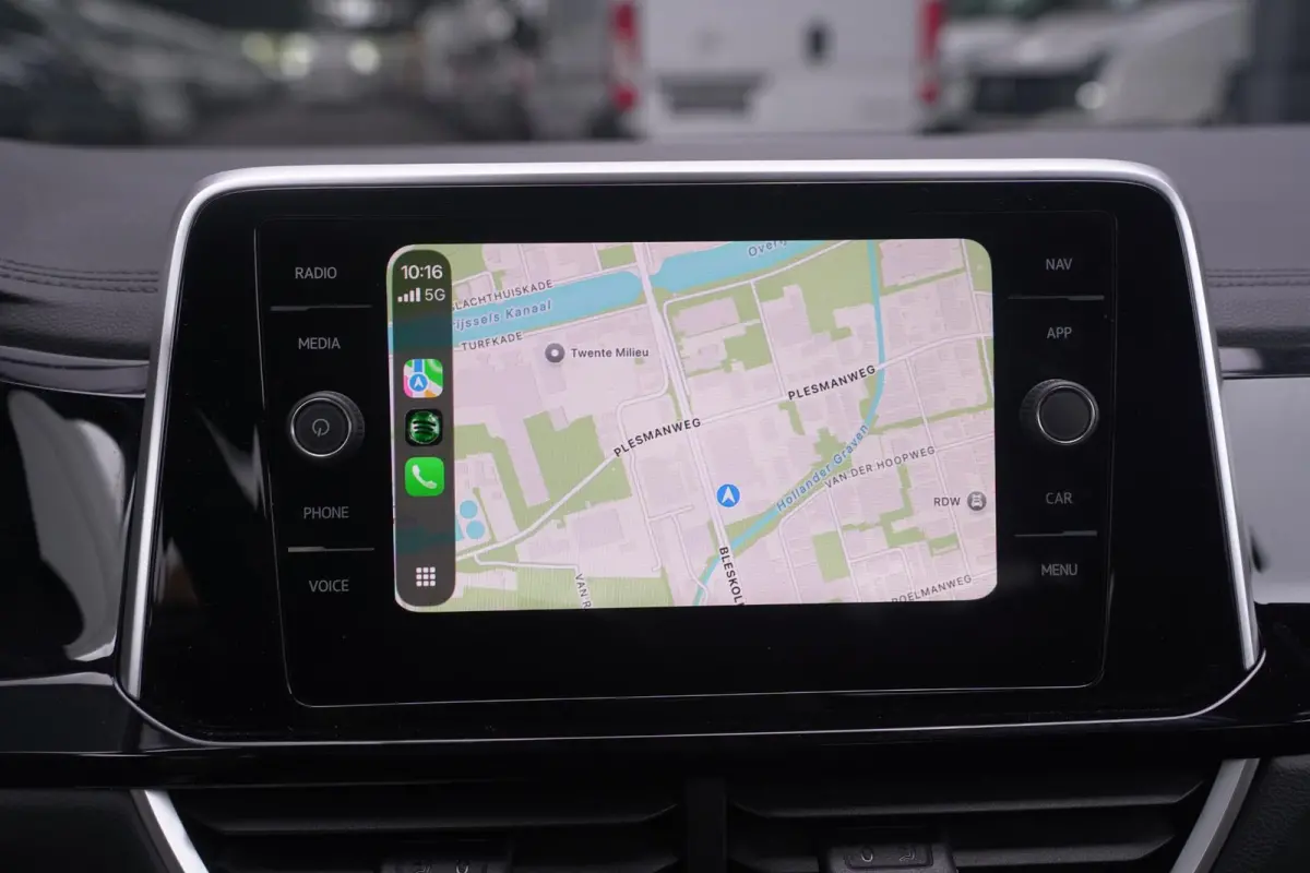 1.5 TSI R-Line Apple Carplay Panodak Achteruitrijcamera Digital Display