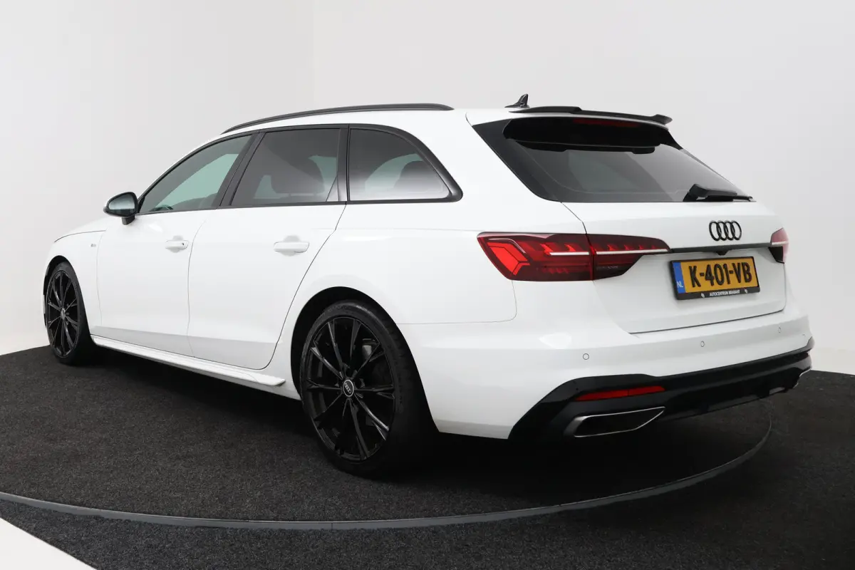 35 TFSI S edition (ACHTERUITRIJCAMERA, CRUISE CONTROL, DIGITALE COCKPIT, PARKEERSENSOREN)