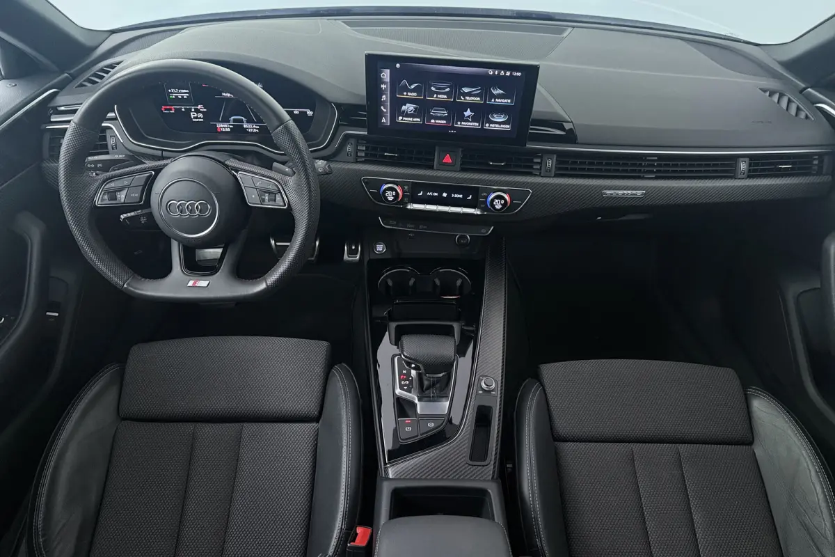 35 TFSI S edition (ACHTERUITRIJCAMERA, CRUISE CONTROL, DIGITALE COCKPIT, PARKEERSENSOREN)