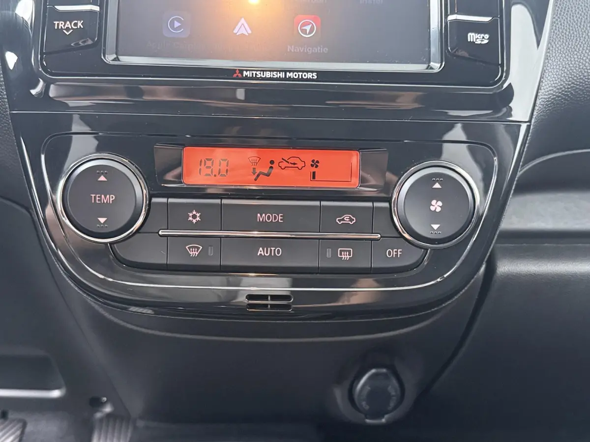 1.2 Nova | Navigatie | Climate Control | Stoelverw. |