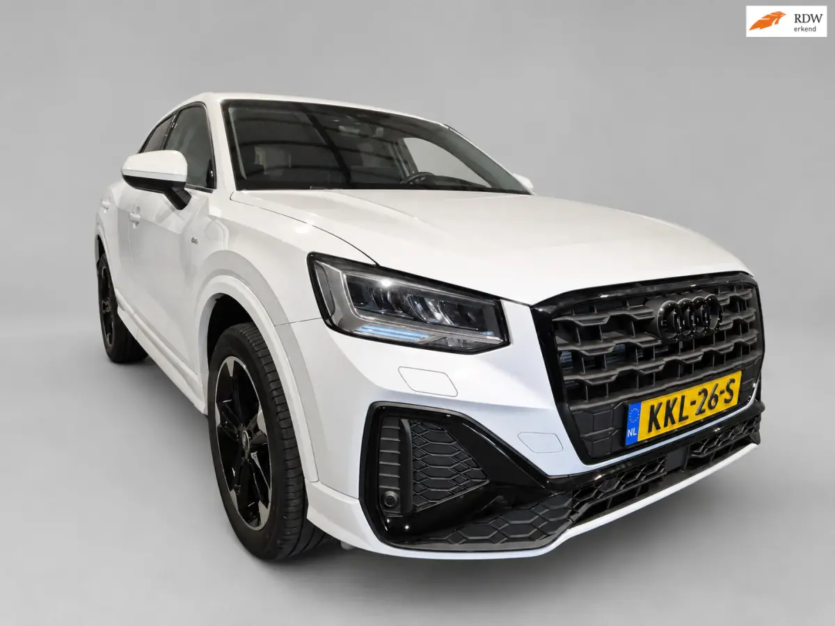 30 TFSI S-Line - Leder - Stoelverwarming - Navi - Camera - CarPlay - Cruise - 10 dkm