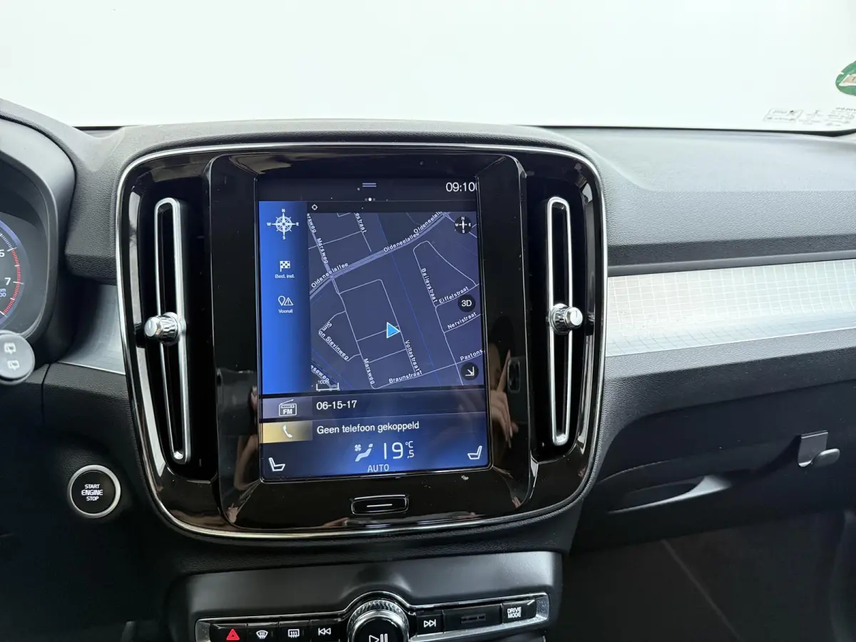 1.5 T3 Momentum Pro | Automaat | Adaptieve Cruise Control | Stoelverwarming |