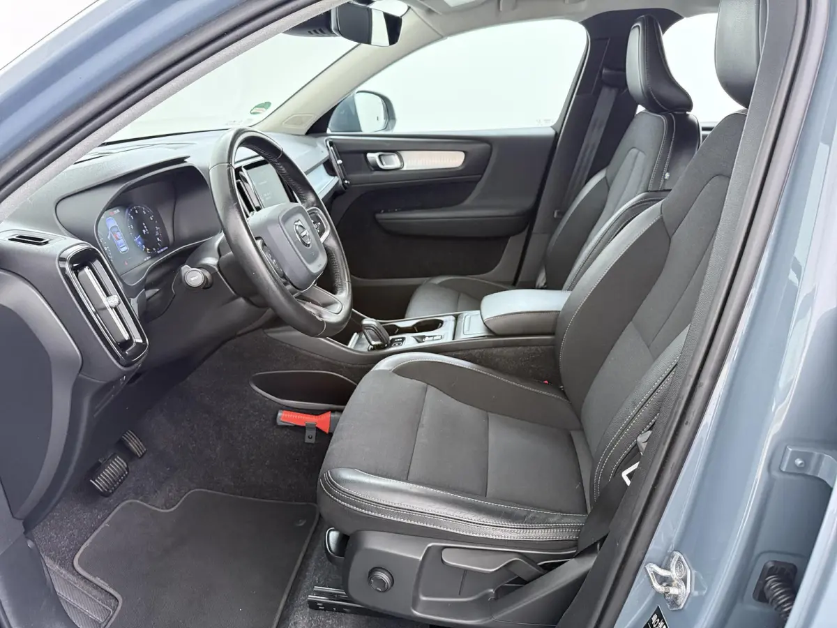 1.5 T3 Momentum Pro | Automaat | Adaptieve Cruise Control | Stoelverwarming |
