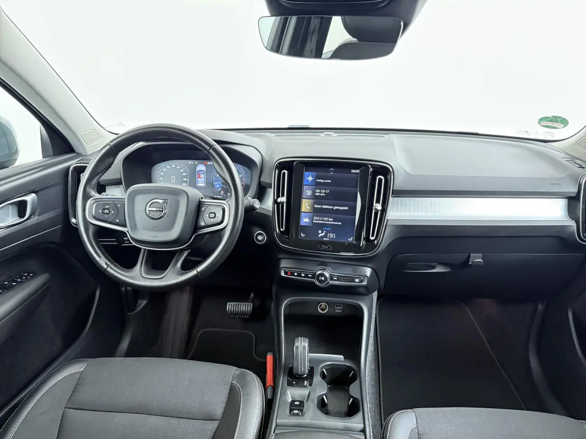 1.5 T3 Momentum Pro | Automaat | Adaptieve Cruise Control | Stoelverwarming |