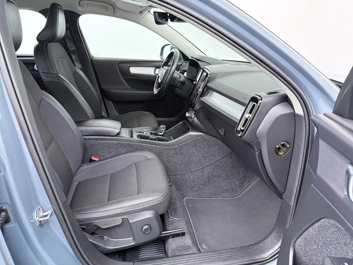 1.5 T3 Momentum Pro | Automaat | Adaptieve Cruise Control | Stoelverwarming |