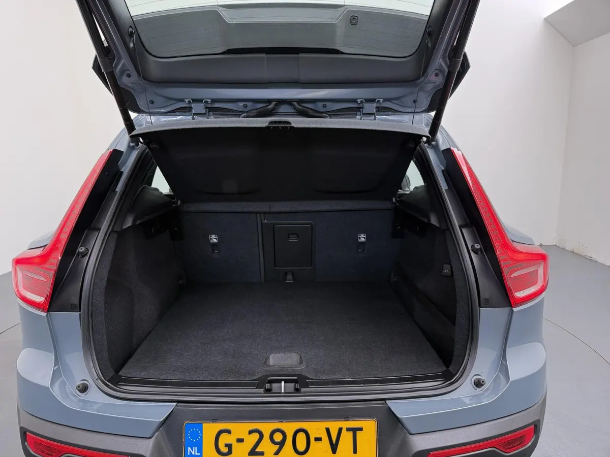 1.5 T3 Momentum Pro | Automaat | Adaptieve Cruise Control | Stoelverwarming |