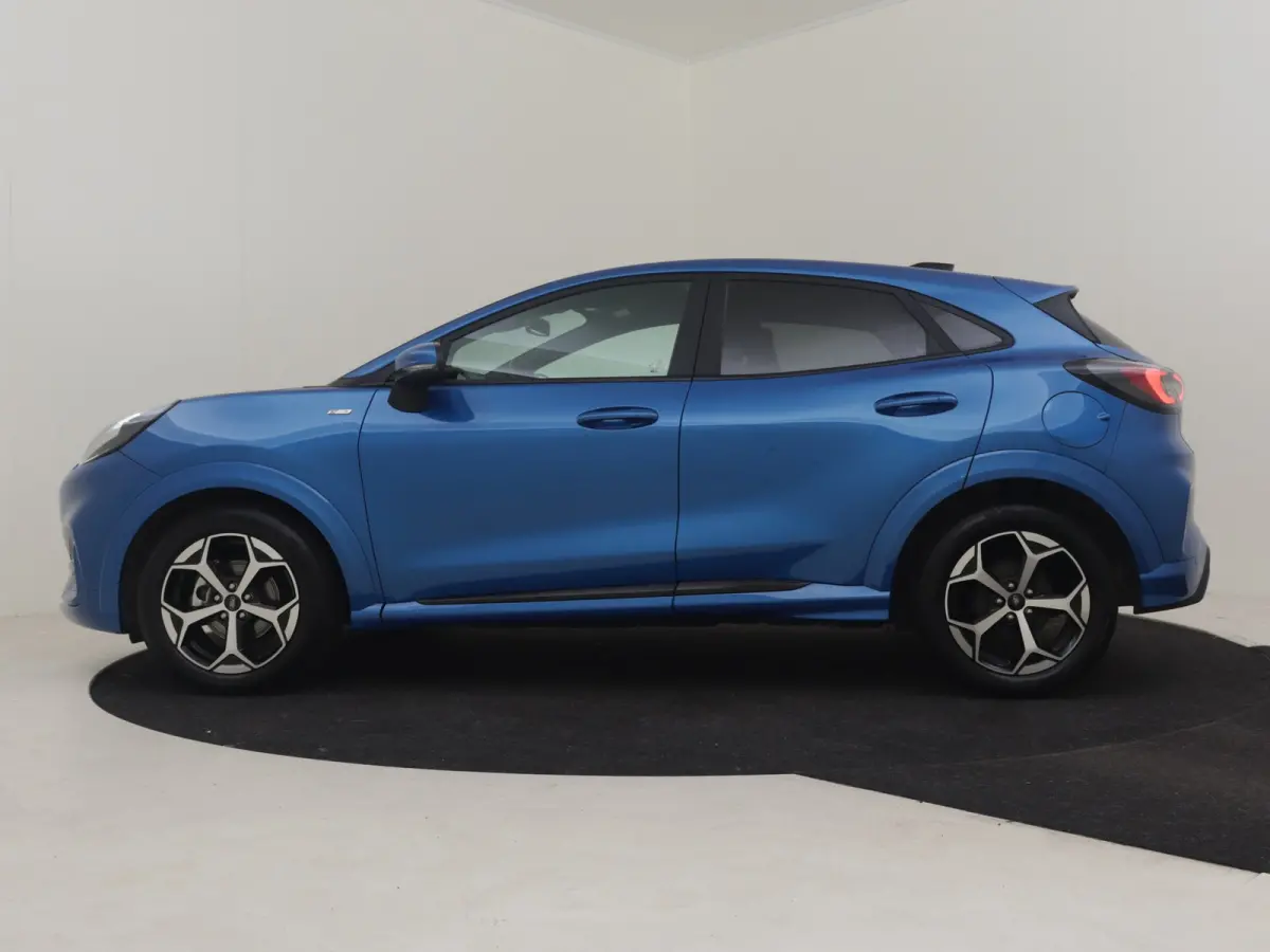 1.0 EcoBoost ST-Line 125PK AUTO | Achteruitrijcamera | Navigatie | Cruise control | Stoel/stuurverwarming | voorruit verwarming | DAB | LED | App Connect | 17"LMV