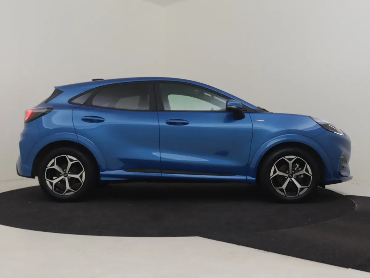 1.0 EcoBoost ST-Line 125PK AUTO | Achteruitrijcamera | Navigatie | Cruise control | Stoel/stuurverwarming | voorruit verwarming | DAB | LED | App Connect | 17"LMV