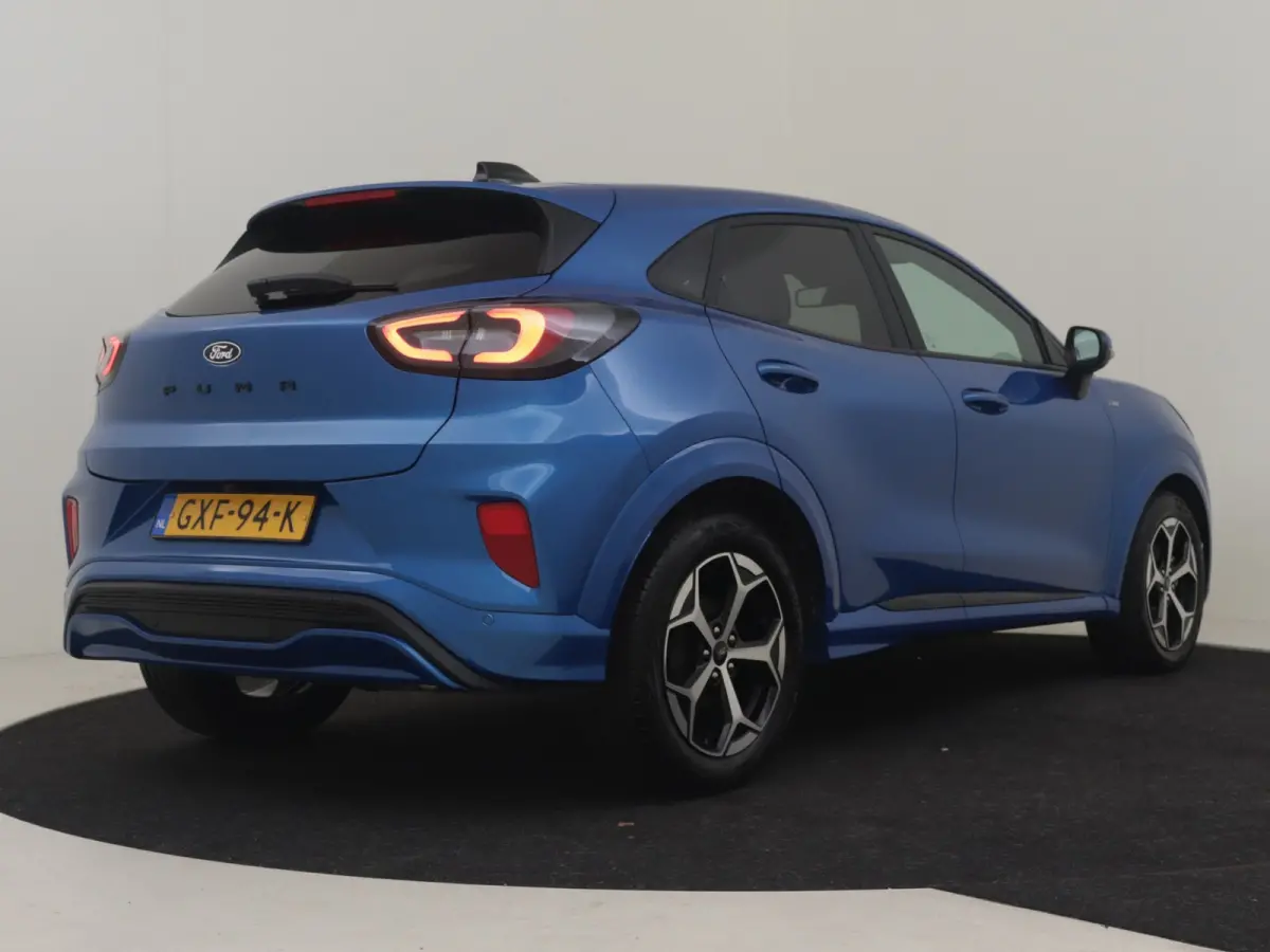 1.0 EcoBoost ST-Line 125PK AUTO | Achteruitrijcamera | Navigatie | Cruise control | Stoel/stuurverwarming | voorruit verwarming | DAB | LED | App Connect | 17"LMV
