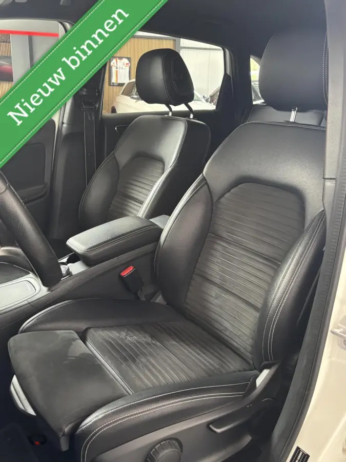 200 Prestige AMG-Line | Navi | LED | Cruise | Clima | PDC | Alcantara | Stoelverw | Trekh | 18" |