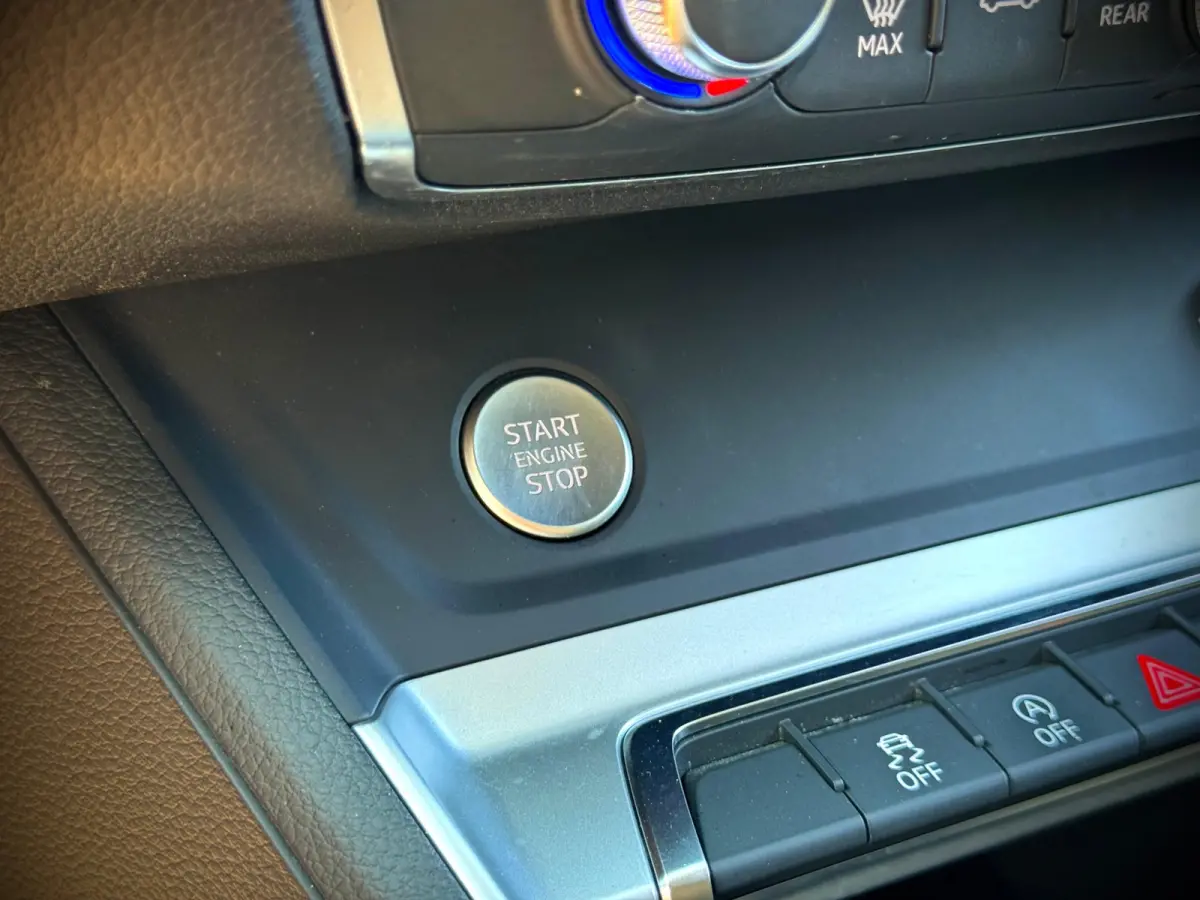 40 TFSI quattro | PANO | VIRTUAL | CARPLAY | CAMERA |