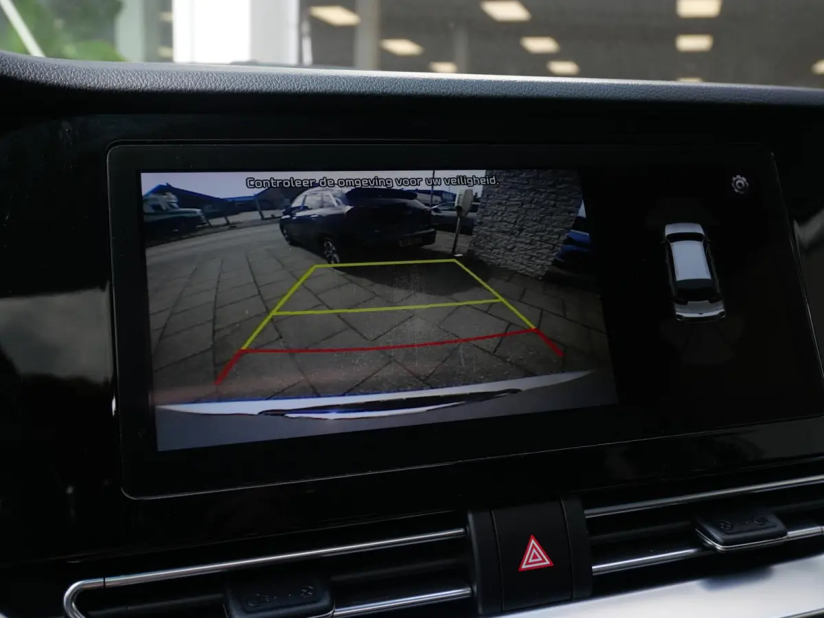 DynamicPlusLine 64 kWh | Schuif-kantel dak | Stoel-stuurverwarming | Carplay | Keyless | Navi | Cruise |