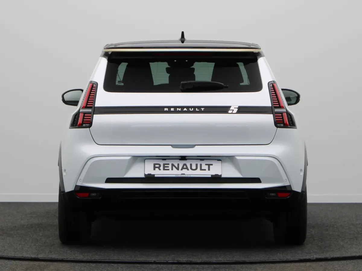 urban range iconic cinq 40 kWh | Vijf jaar garantie | Blind spot warning | Stoel- en stuurwielverwarming |