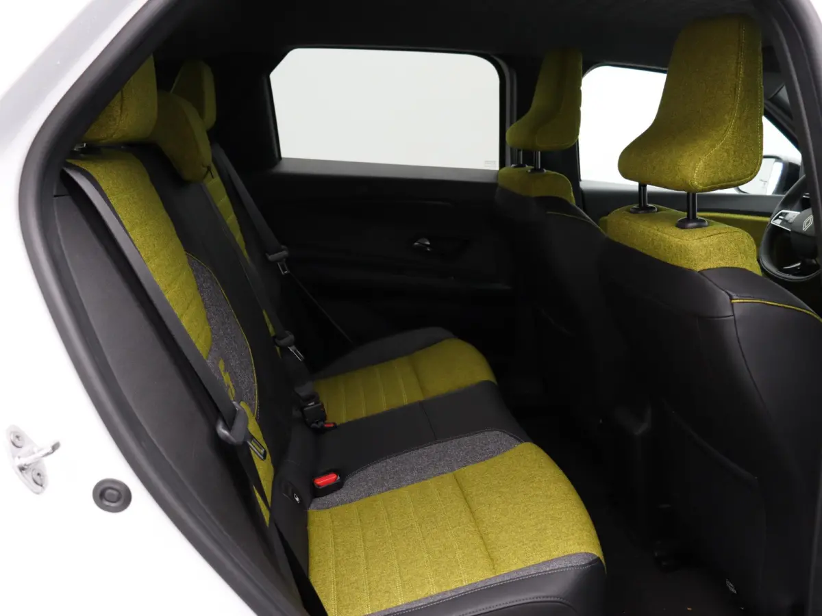 urban range iconic cinq 40 kWh | Vijf jaar garantie | Blind spot warning | Stoel- en stuurwielverwarming |