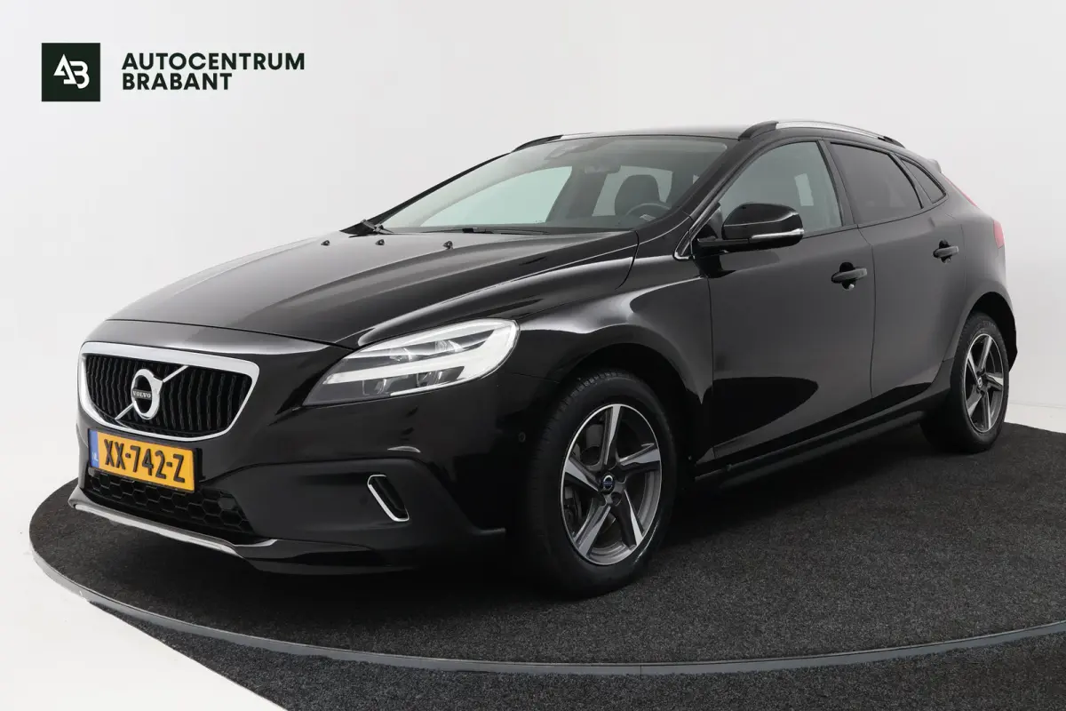 1.5 T3 Polar+ Luxury (PANORAMADAK, HARMAN/KARDON, TREKHAAK, STOELVERWARMING, CAMERA, PARKEERSENSOREN)