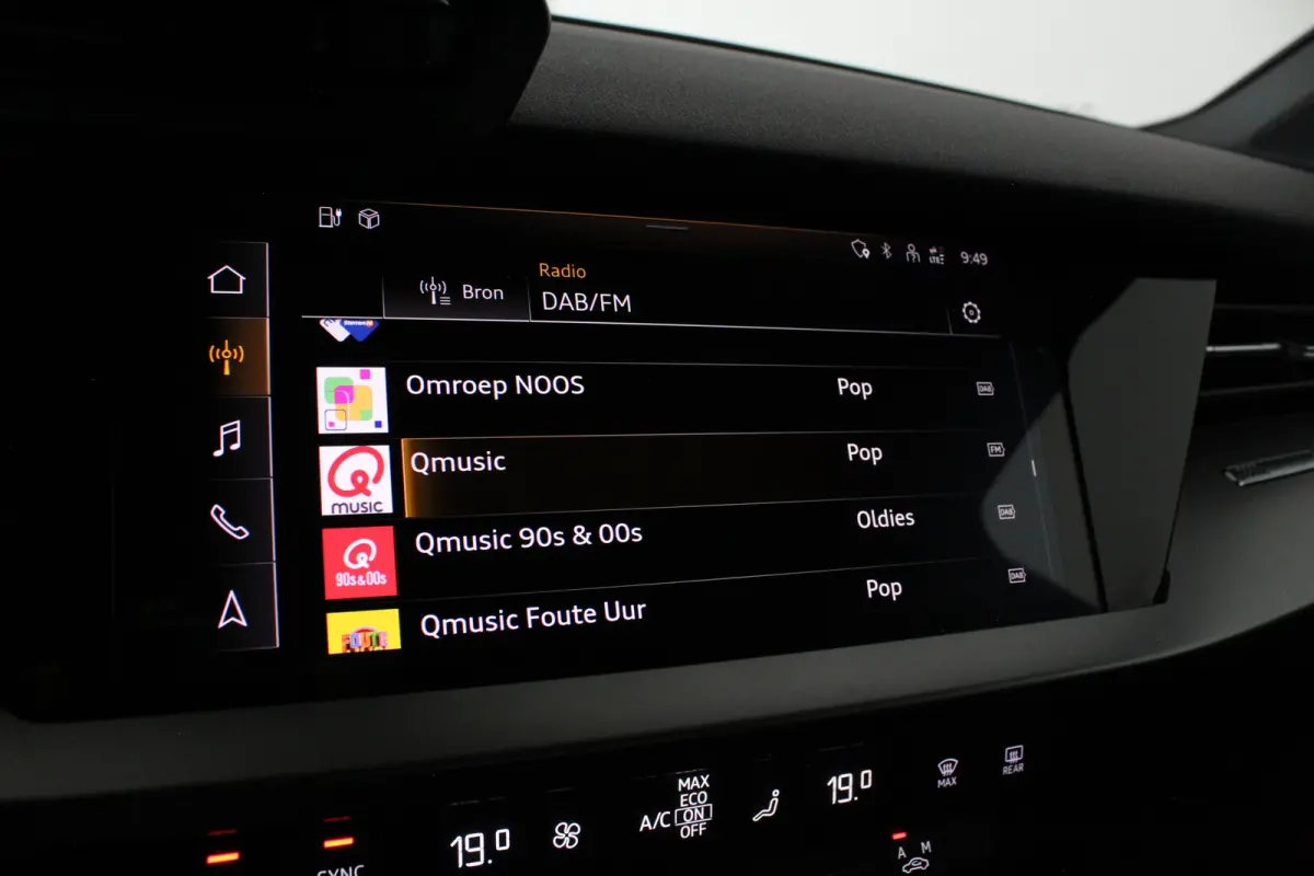 40 TFSI e Edition > Plug-in hybride/Manhattangrijs/All season banden/12 maanden garantie