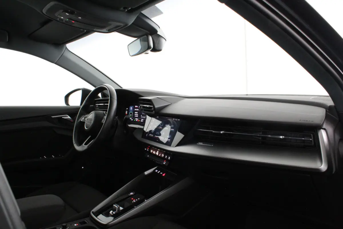 40 TFSI e Edition > Plug-in hybride/Manhattangrijs/All season banden/12 maanden garantie