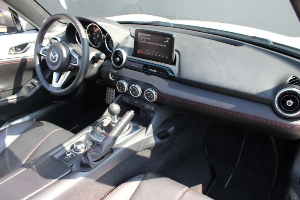 1.5 SkyActiv-G 131 GT-M | Navigatie | Lederen bekleding | Stoelverwarming | Climate control | NL auto | 57.500km |