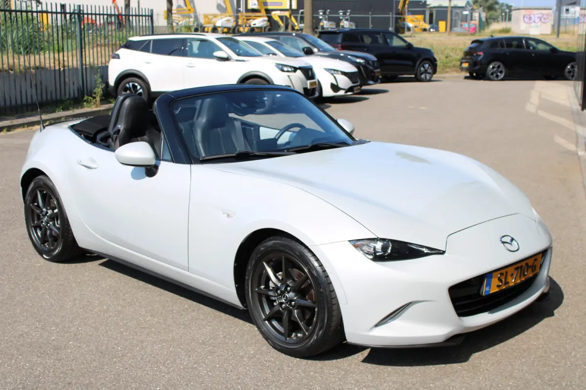 1.5 SkyActiv-G 131 GT-M | Navigatie | Lederen bekleding | Stoelverwarming | Climate control | NL auto | 57.500km |