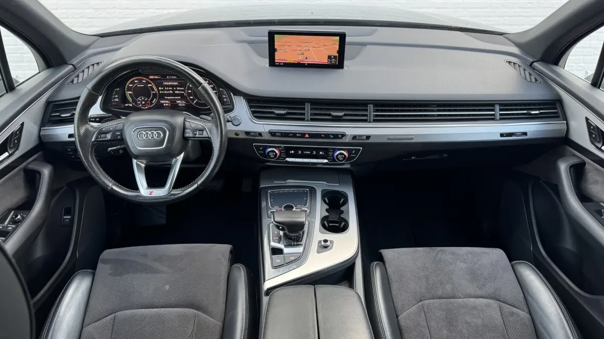 3.0 TDI e-tron Quattro Sport S-line Interieur Trekhaak Luchtvering Clima Cruise Carplay Camera