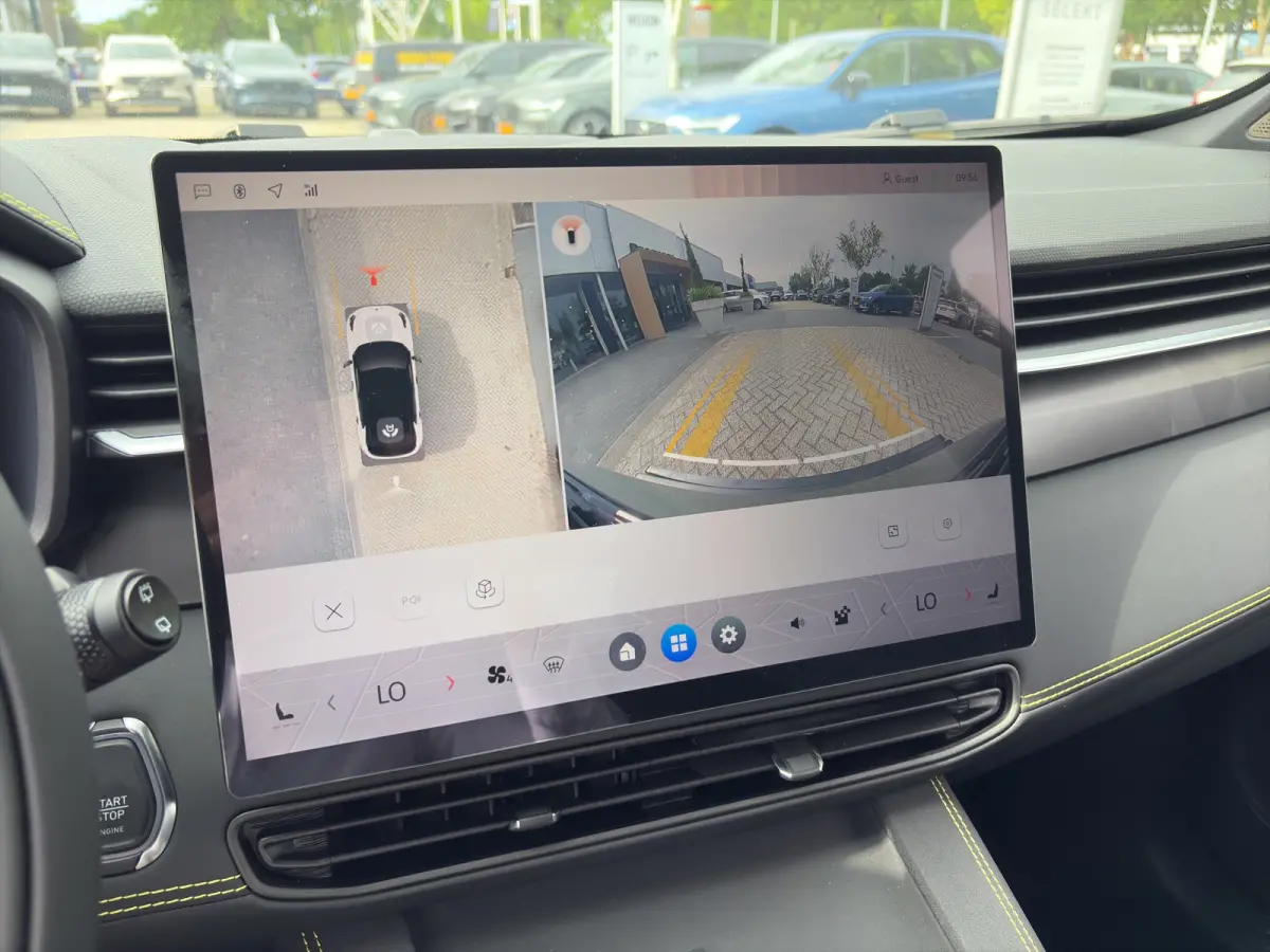 More | Panoramadak | 360 camera | Stoel + Stuurverwarming |Adaptieve cruise control | BLIS |