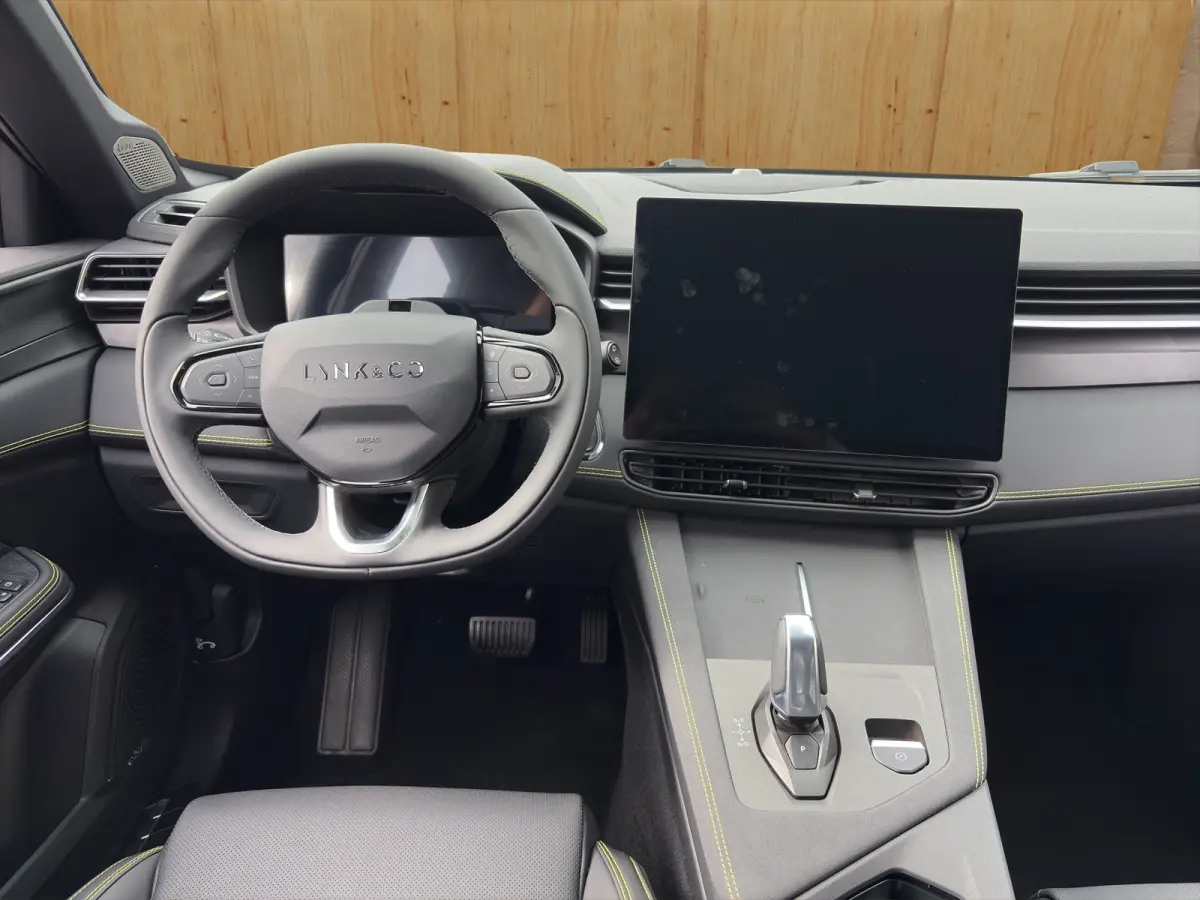 More | Panoramadak | 360 camera | Stoel + Stuurverwarming |Adaptieve cruise control | BLIS |