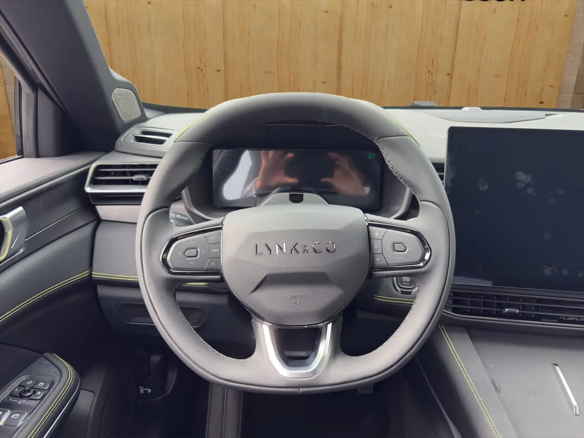More | Panoramadak | 360 camera | Stoel + Stuurverwarming |Adaptieve cruise control | BLIS |