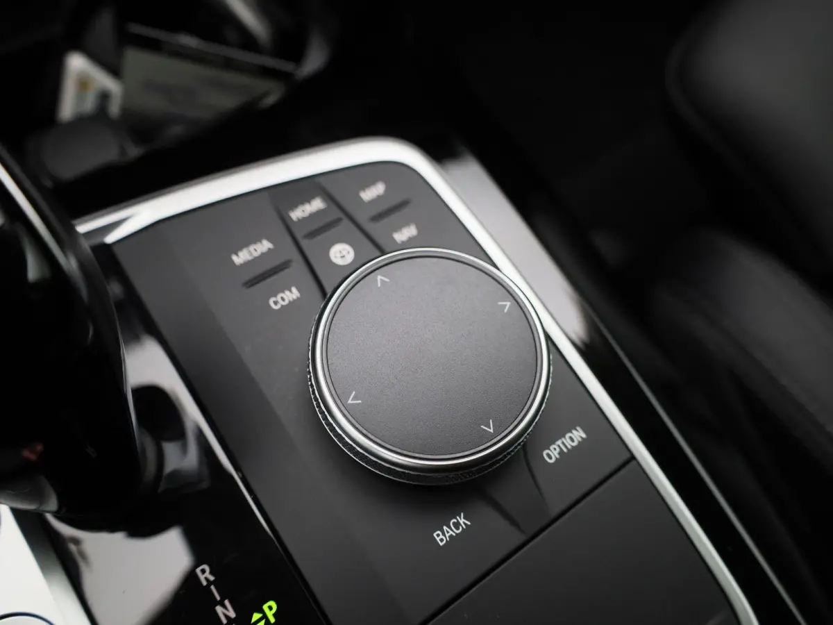 xDrive30e | TREKHAAK | LEER | CAMERA | NAVIGATIE | STOELVERWARMING