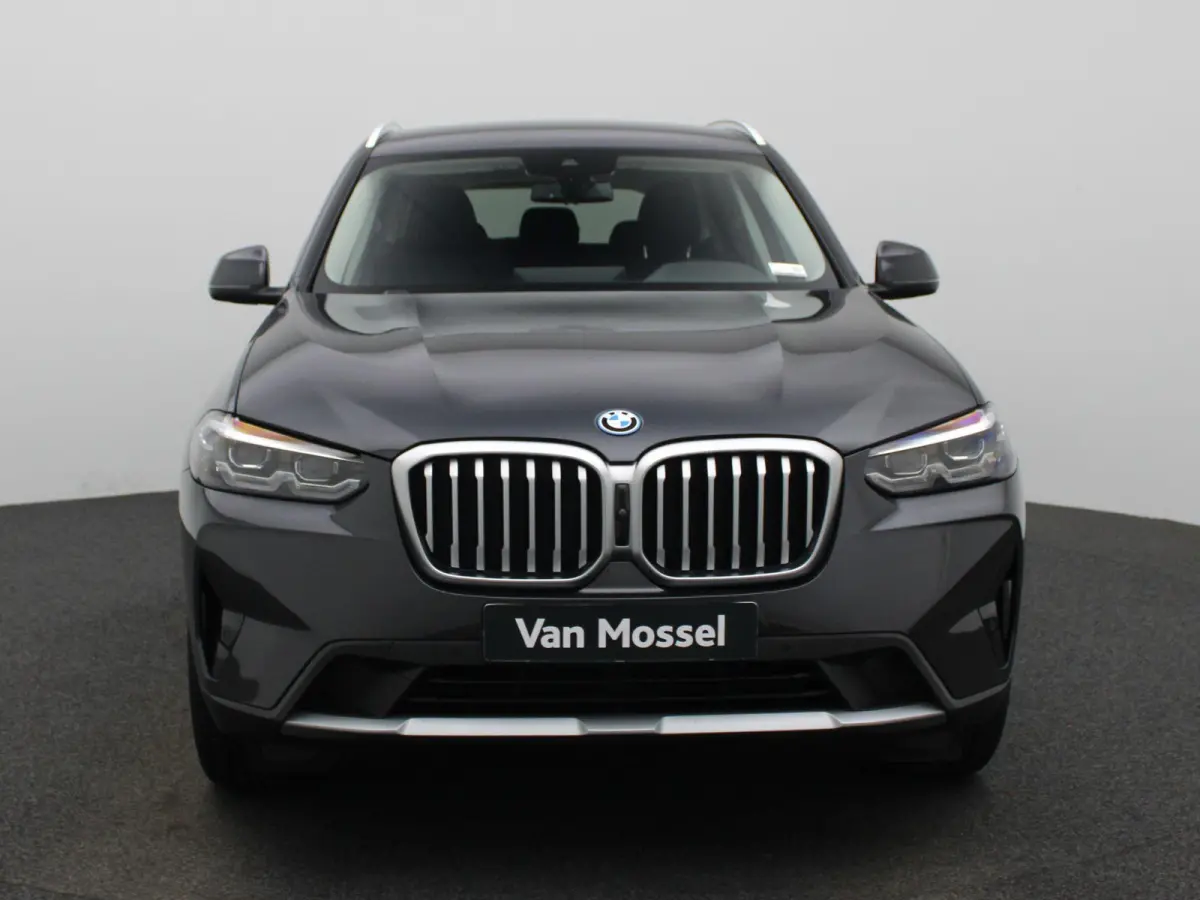 xDrive30e | TREKHAAK | LEER | CAMERA | NAVIGATIE | STOELVERWARMING