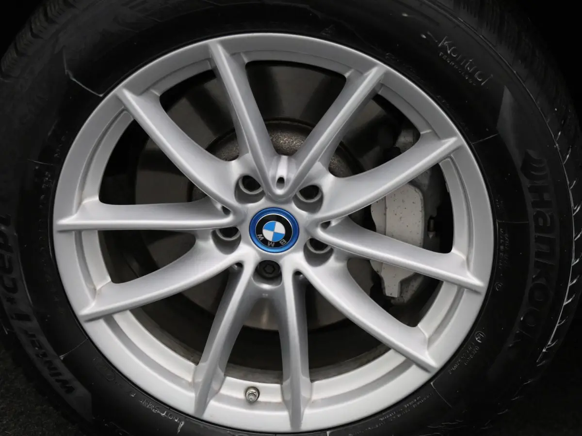 xDrive30e | TREKHAAK | LEER | CAMERA | NAVIGATIE | STOELVERWARMING