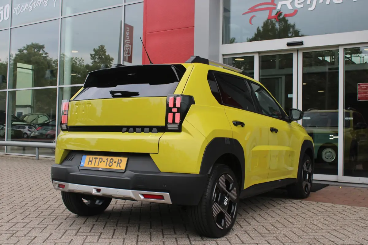 LA PRIMA 113PK 11 kW 44 kWh | WINTERPACK: STOEL/STUUR/VOORRUIT VERWARMING | DRAADLOZE APPLE CARPLAY/ANDROID AUTO | NAVIGATIE | ACHTERUITRIJCAMERA | PARKEERSENSOREN VOOR + ACHTER | DRAADLOZE 