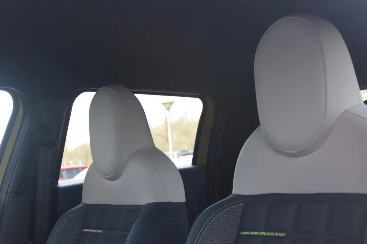 LA PRIMA 113PK 11 kW 44 kWh | WINTERPACK: STOEL/STUUR/VOORRUIT VERWARMING | DRAADLOZE APPLE CARPLAY/ANDROID AUTO | NAVIGATIE | ACHTERUITRIJCAMERA | PARKEERSENSOREN VOOR + ACHTER | DRAADLOZE 