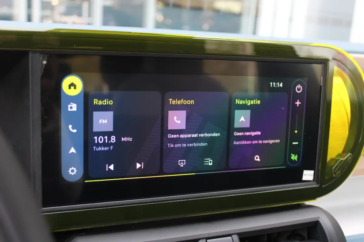 LA PRIMA 113PK 11 kW 44 kWh | WINTERPACK: STOEL/STUUR/VOORRUIT VERWARMING | DRAADLOZE APPLE CARPLAY/ANDROID AUTO | NAVIGATIE | ACHTERUITRIJCAMERA | PARKEERSENSOREN VOOR + ACHTER | DRAADLOZE 