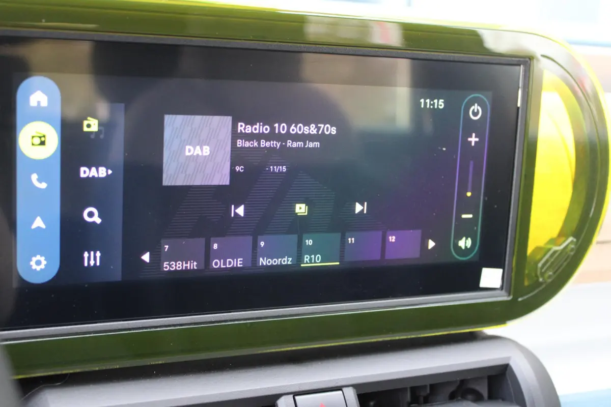 LA PRIMA 113PK 11 kW 44 kWh | WINTERPACK: STOEL/STUUR/VOORRUIT VERWARMING | DRAADLOZE APPLE CARPLAY/ANDROID AUTO | NAVIGATIE | ACHTERUITRIJCAMERA | PARKEERSENSOREN VOOR + ACHTER | DRAADLOZE 