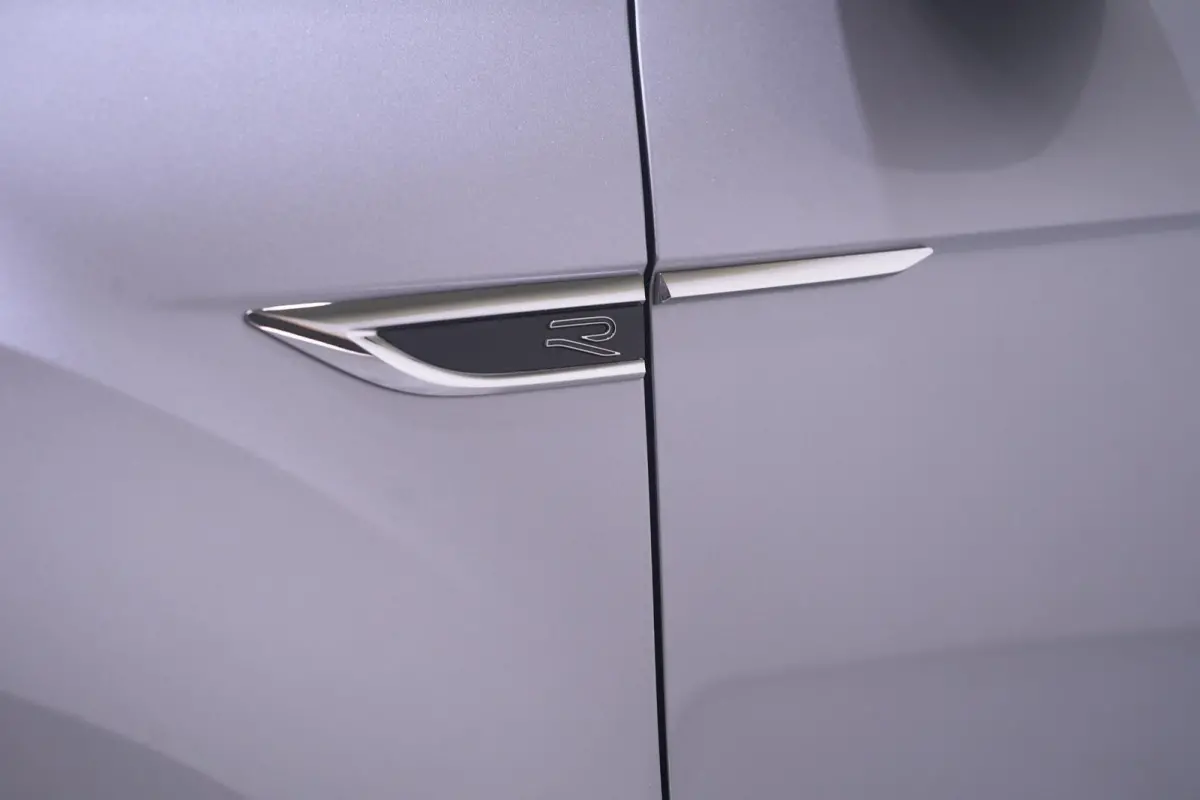 1.5 TSI R-Line Apple Carplay Panodak Stoelverwarming Achteruitrijcamera Digital Display