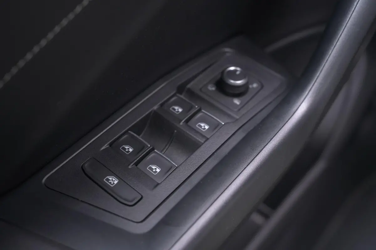 1.5 TSI R-Line Apple Carplay Panodak Stoelverwarming Achteruitrijcamera Digital Display