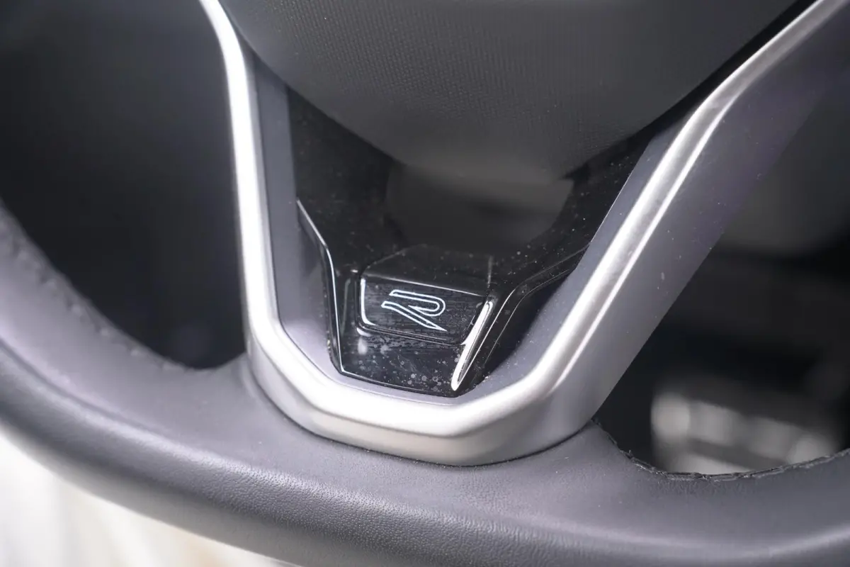1.5 TSI R-Line Apple Carplay Panodak Stoelverwarming Achteruitrijcamera Digital Display