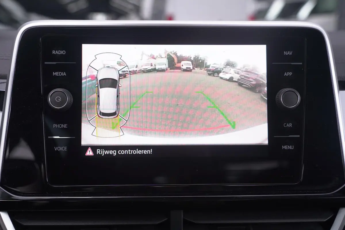 1.5 TSI R-Line Apple Carplay Panodak Stoelverwarming Achteruitrijcamera Digital Display