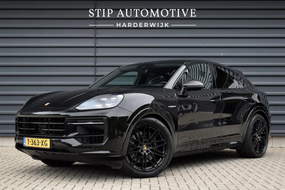 3.0 E-Hybrid Sport Design Carbon | Pano | Bijrijdersdisplay | ACC | Bose | 18-voudig Stoelen | 22'' Wielen |