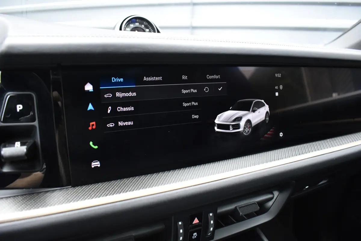 3.0 E-Hybrid Sport Design Carbon | Pano | Bijrijdersdisplay | ACC | Bose | 18-voudig Stoelen | 22'' Wielen |