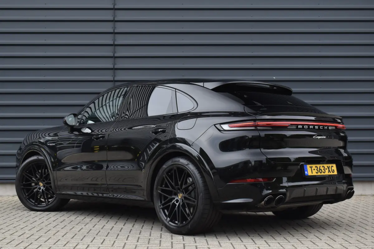 3.0 E-Hybrid Sport Design Carbon | Pano | Bijrijdersdisplay | ACC | Bose | 18-voudig Stoelen | 22'' Wielen |