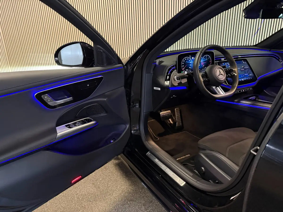 220D AMG STYLING-PANORAMADAK-NIGHT PAKKET-DISTRONIC-DODEHOEK-COMPLEET