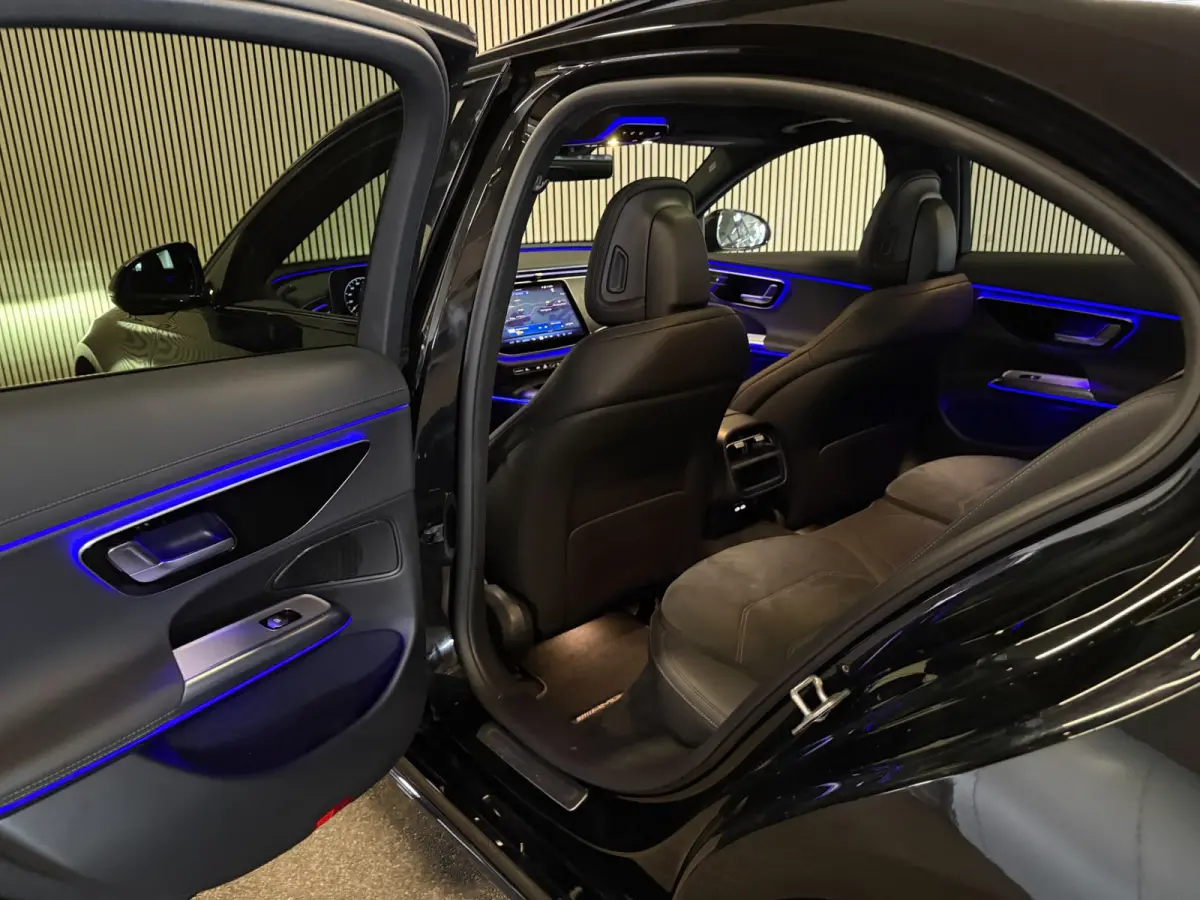 220D AMG STYLING-PANORAMADAK-NIGHT PAKKET-DISTRONIC-DODEHOEK-COMPLEET