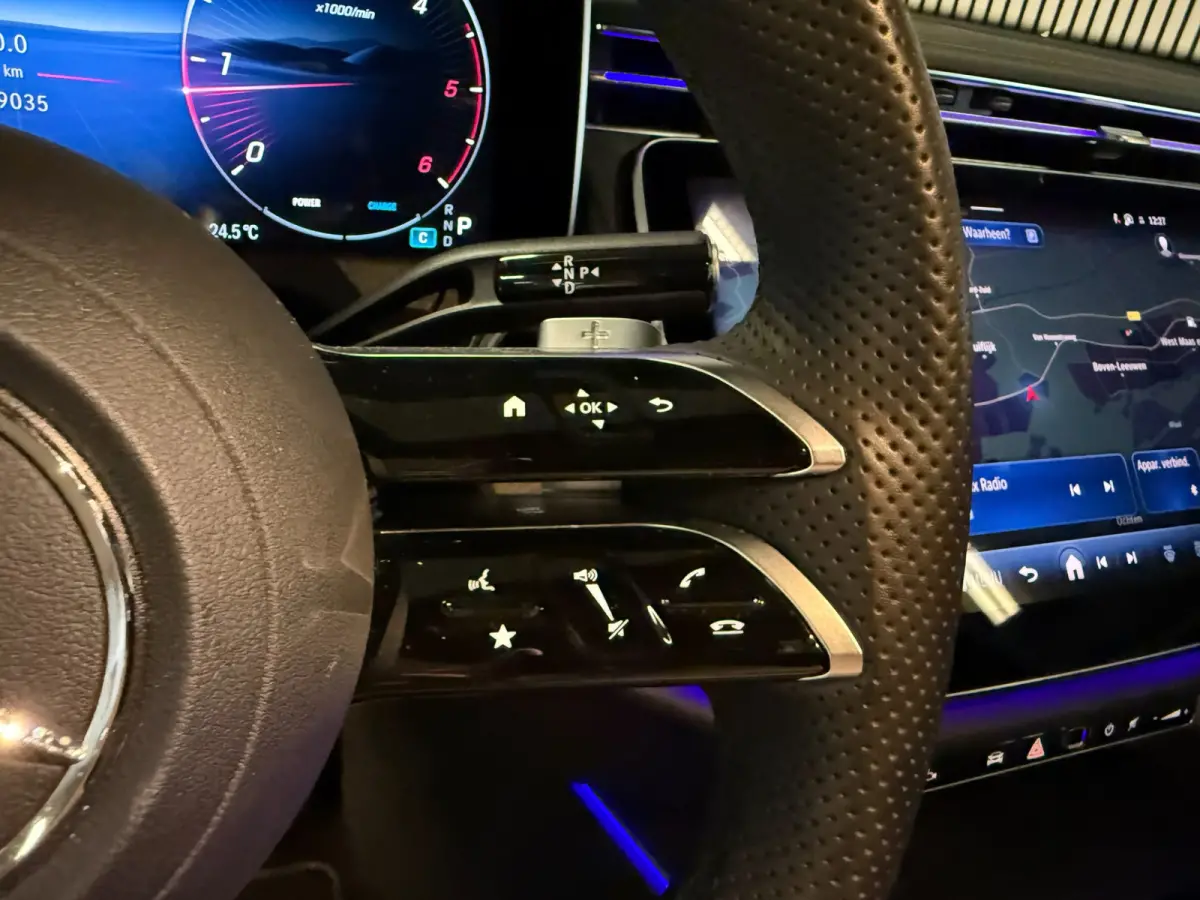 220D AMG STYLING-PANORAMADAK-NIGHT PAKKET-DISTRONIC-DODEHOEK-COMPLEET