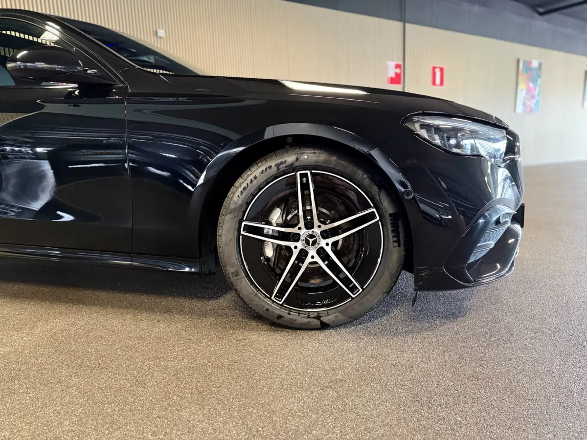 220D AMG STYLING-PANORAMADAK-NIGHT PAKKET-DISTRONIC-DODEHOEK-COMPLEET