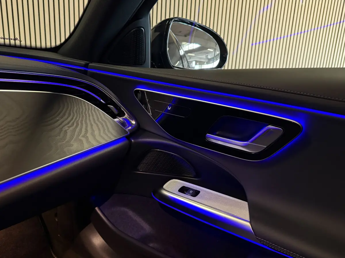 220D AMG STYLING-PANORAMADAK-NIGHT PAKKET-DISTRONIC-DODEHOEK-COMPLEET