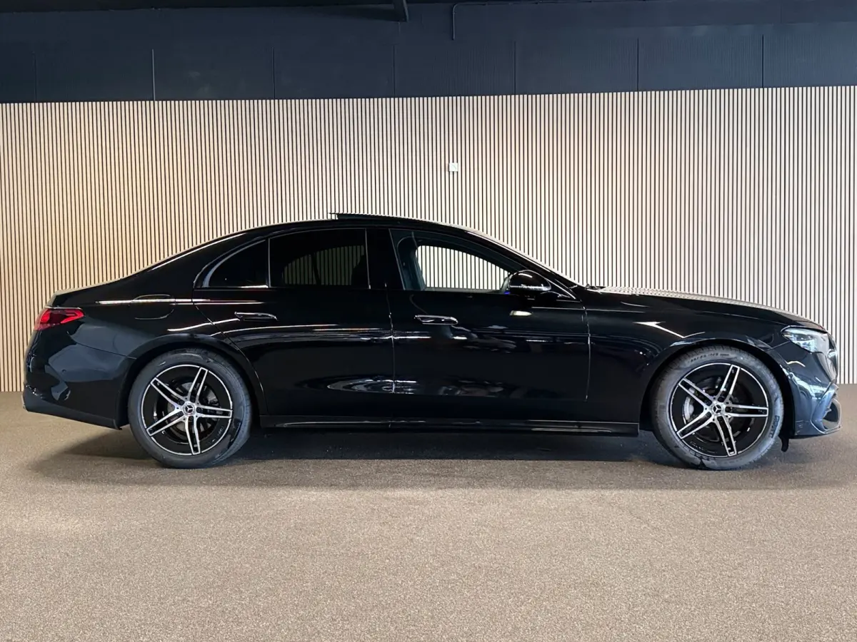 220D AMG STYLING-PANORAMADAK-NIGHT PAKKET-DISTRONIC-DODEHOEK-COMPLEET