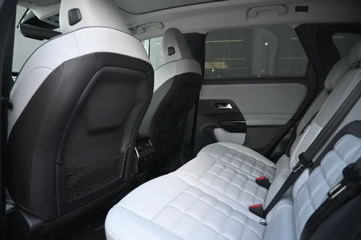 1.2 Hybrid 145 Max tot 8 Jaar Garantie! | Afn. Trekhaak | Schuif-/Kanteldak | Leder | Massage | Navigatie | Achteruitrijcamera | !!