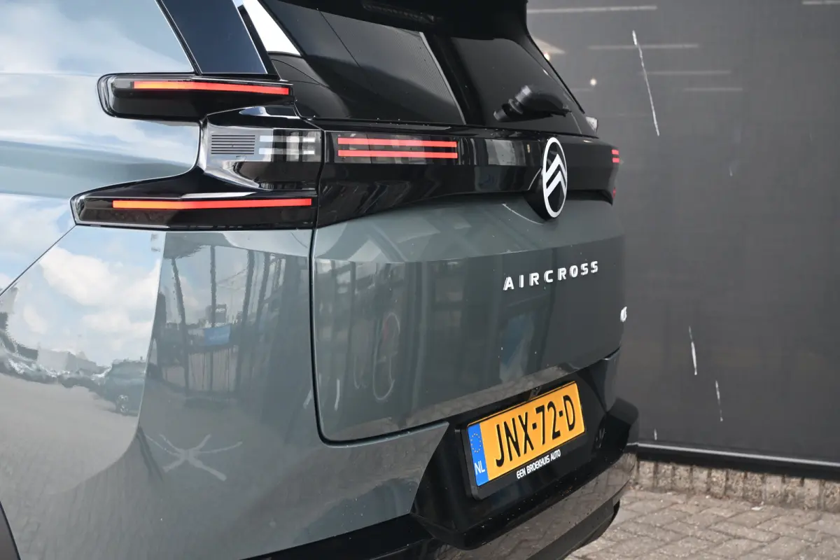 1.2 Hybrid 145 Max tot 8 Jaar Garantie! | Afn. Trekhaak | Schuif-/Kanteldak | Leder | Massage | Navigatie | Achteruitrijcamera | !!